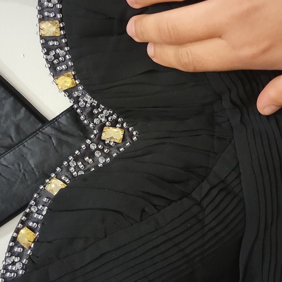 # 53. Formal/ Evning Dress. - Picture 7 of 15